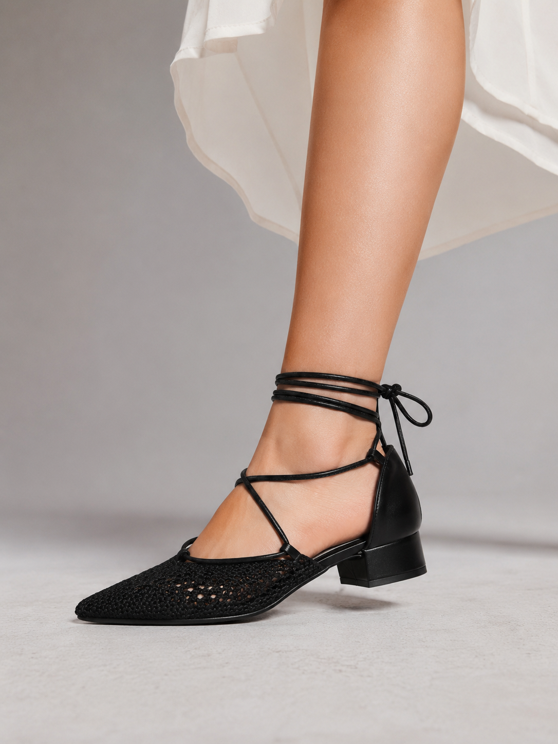 Zapatos de Mujer Negros de Punta Trenzados con Cordones al Tobillo | Tacón Bajo Cuadrado | Elegantes y Cómodos para Primavera Verano