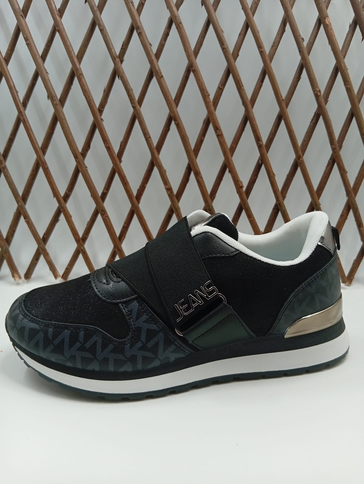 Zapatillas Deportivas Mujer Negras con Cierre de Velcro, Suela Bicolor Antideslizante, Estilo Urbano Negro