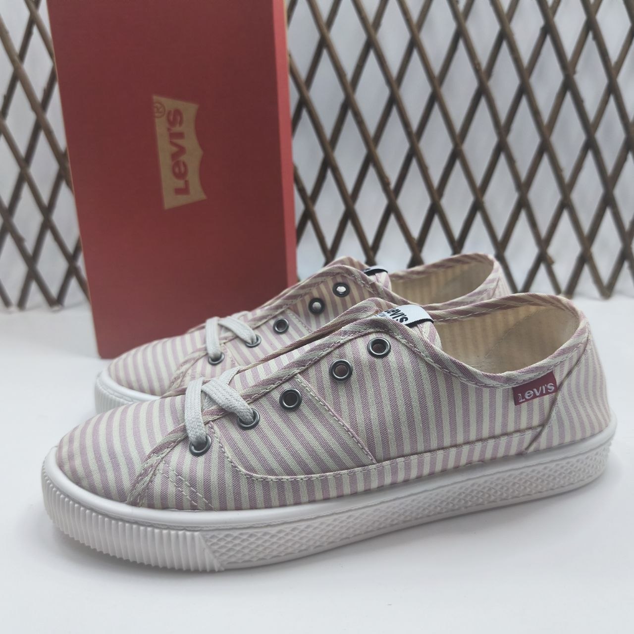Zapatillas Deportivas Lona Rayas Rosa y Beige Levi,s